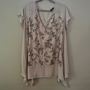 Sharkbite floral blouse
